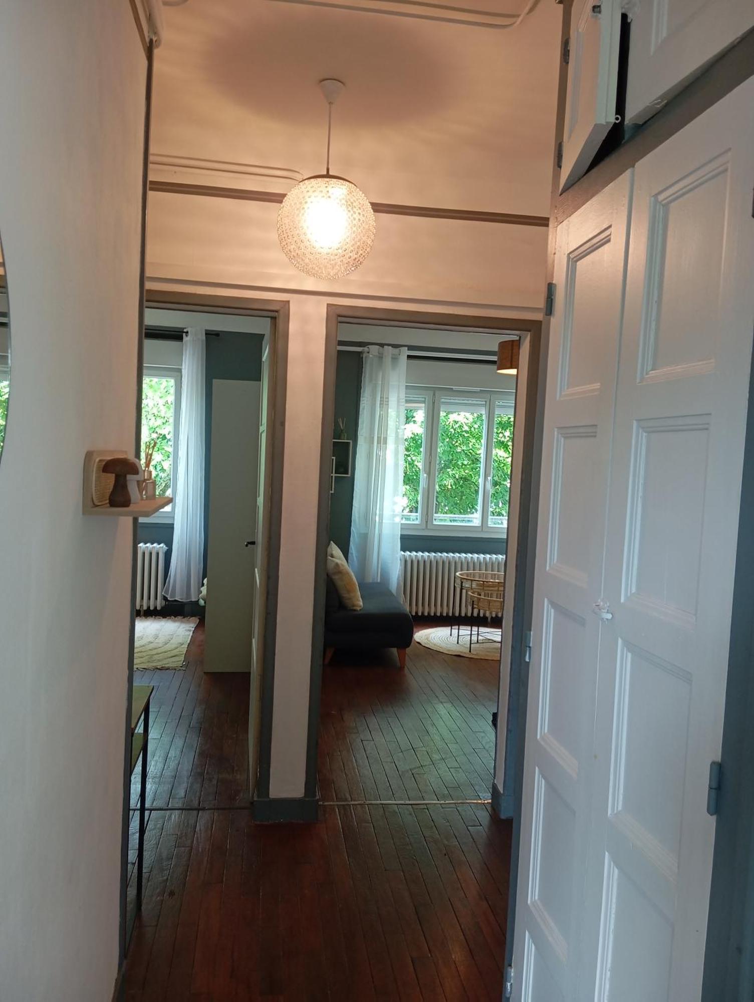 2 Hyper Centre Apartment